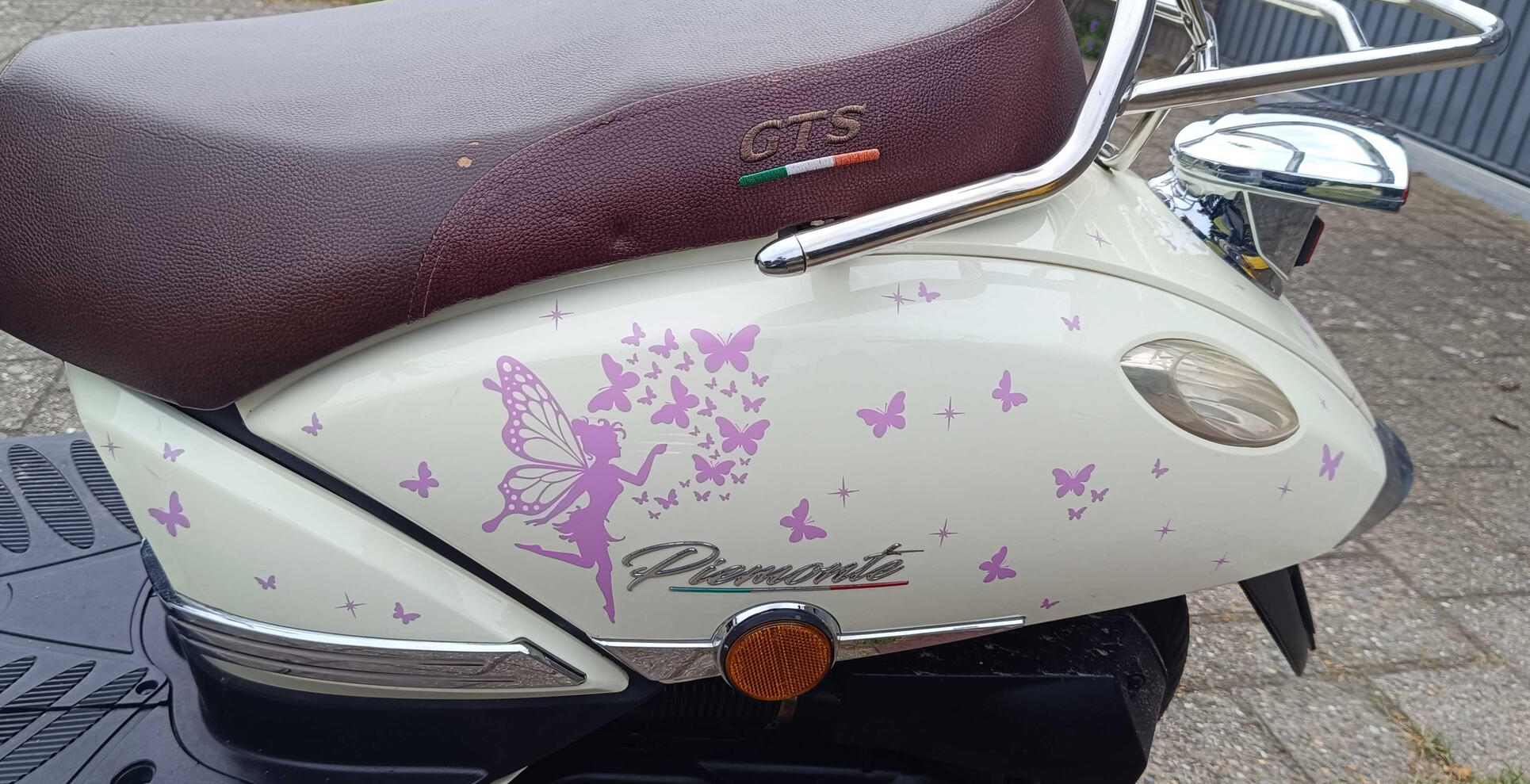 moped side moped side